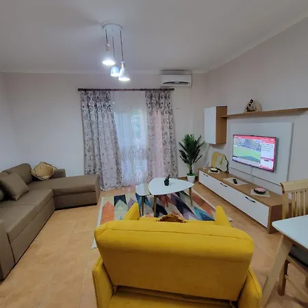 Apartment Eri's For Rent Durres